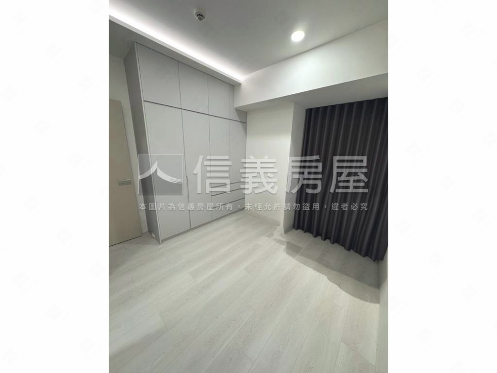 府中站電梯三房平面車位房屋室內格局與周邊環境