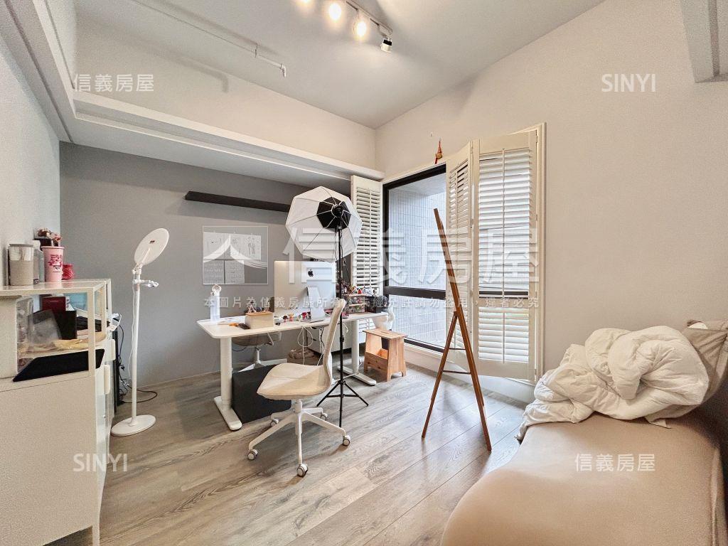 幸福百合二房車位房屋室內格局與周邊環境