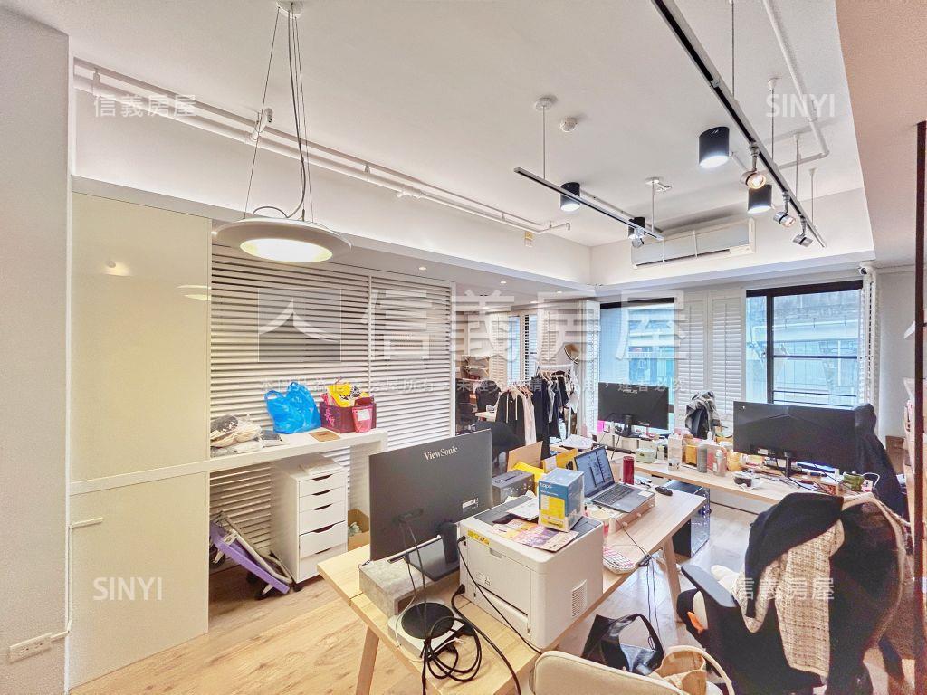 幸福百合二房車位房屋室內格局與周邊環境