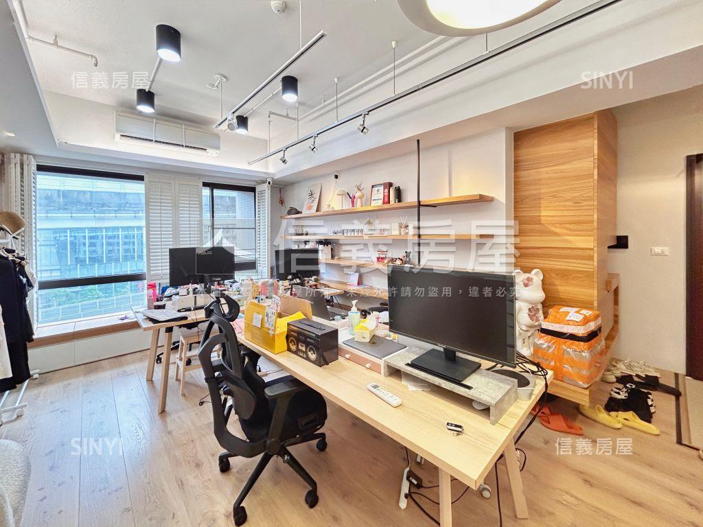 幸福百合二房車位房屋室內格局與周邊環境