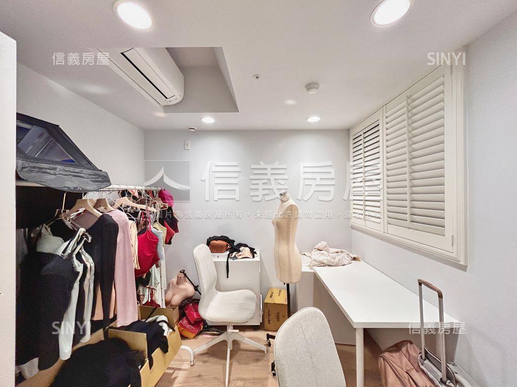 幸福百合二房車位房屋室內格局與周邊環境