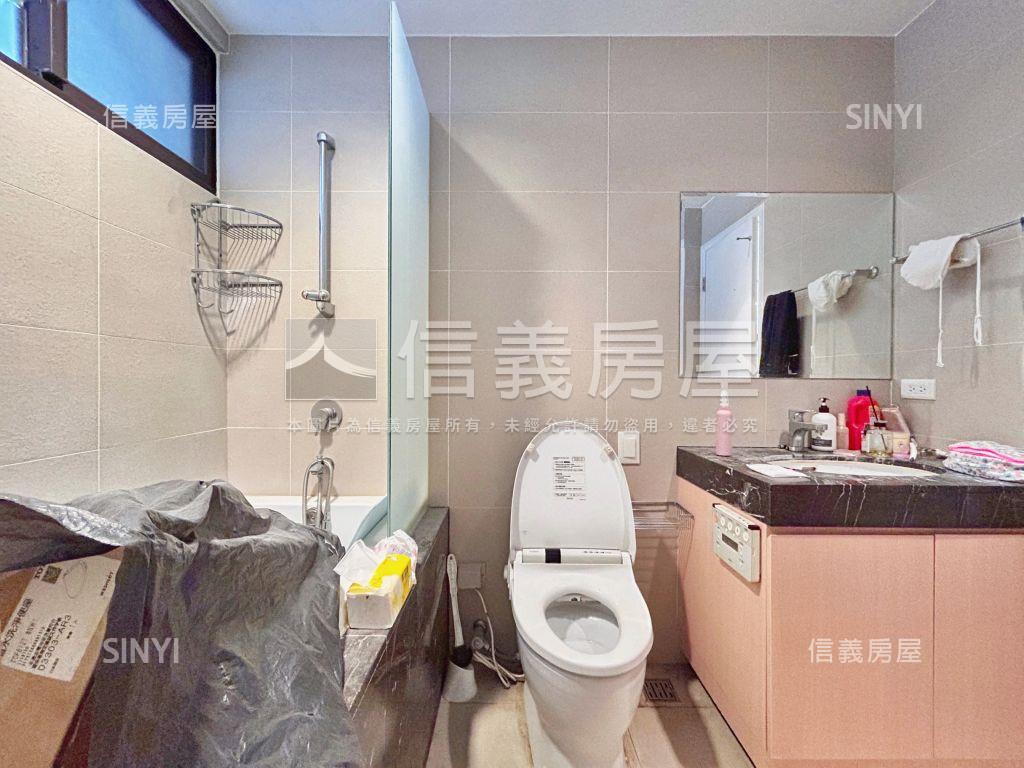 幸福百合二房車位房屋室內格局與周邊環境