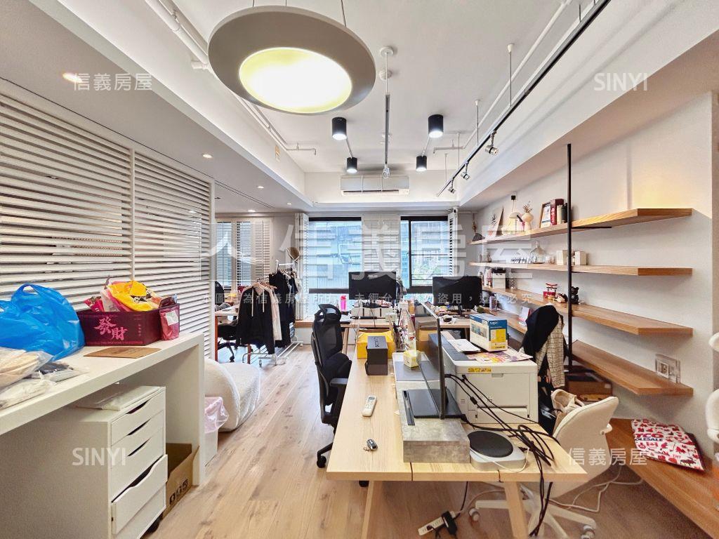 幸福百合二房車位房屋室內格局與周邊環境