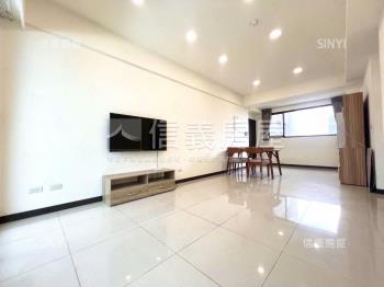 近捷運。鴻觀邊間三房車位