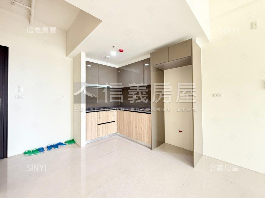 順天謙華全新未住高樓兩房房屋室內格局與周邊環境