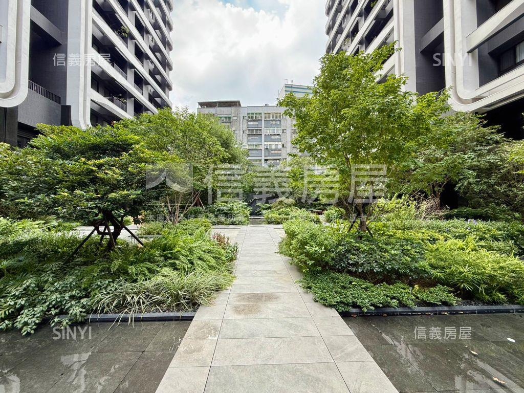 順天謙華全新未住高樓兩房房屋室內格局與周邊環境