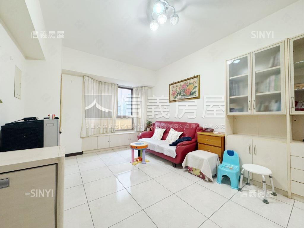 專任★合康米堤３房房屋室內格局與周邊環境