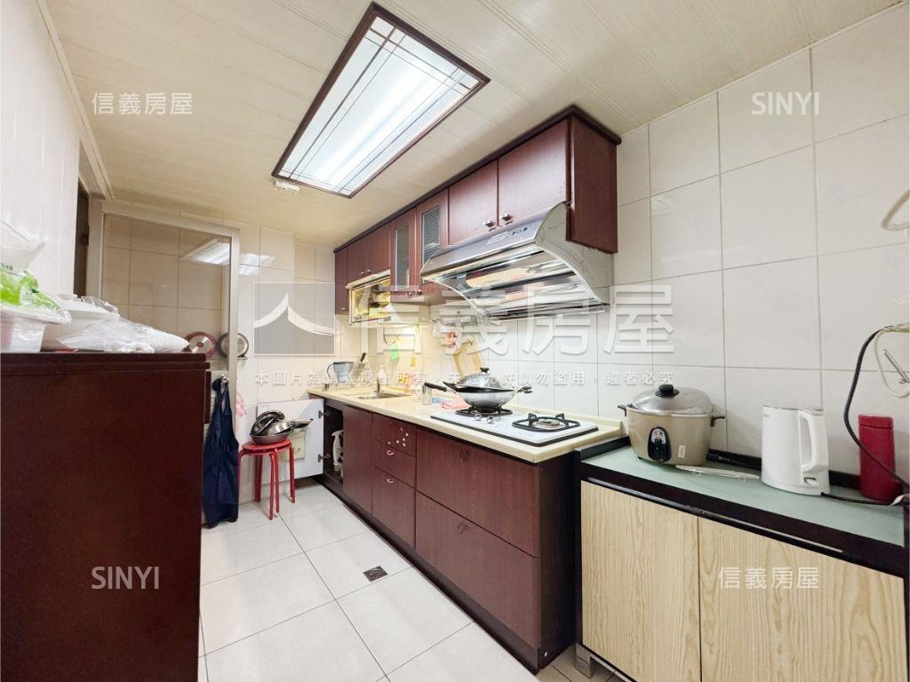 專任★合康米堤３房房屋室內格局與周邊環境