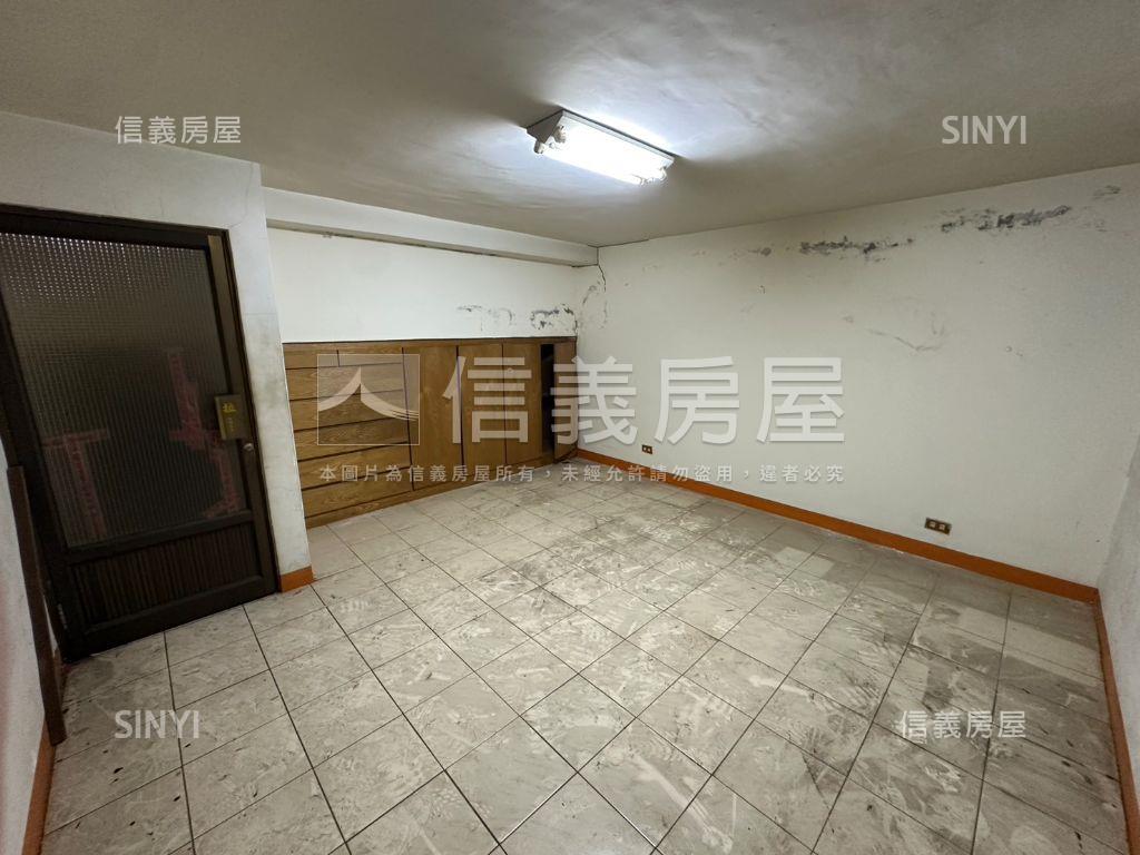 莊敬國小旁臨路透店房屋室內格局與周邊環境