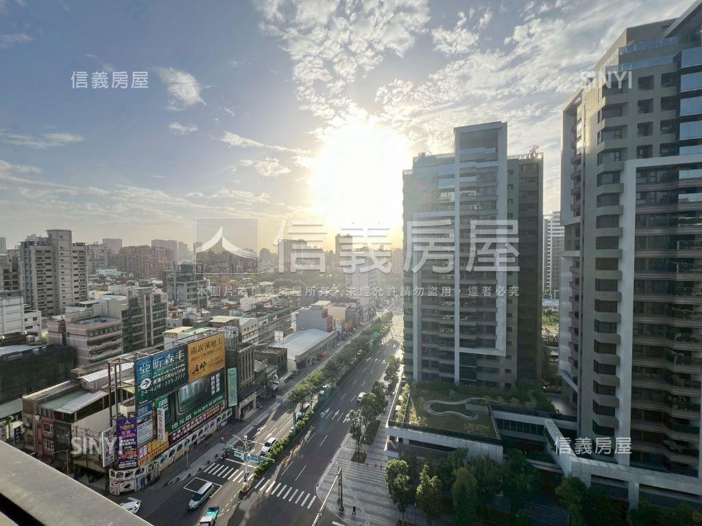 定泰臻翫稀有高樓景觀房屋室內格局與周邊環境