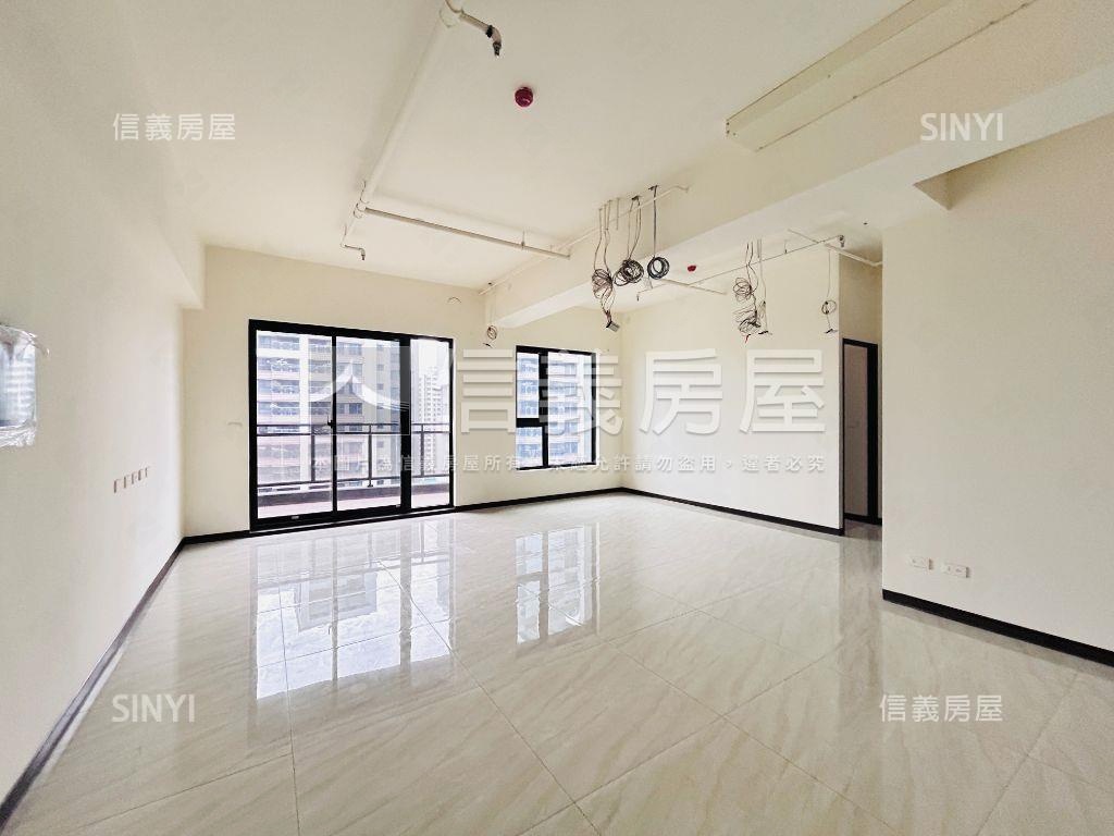 定泰臻翫稀有高樓景觀房屋室內格局與周邊環境