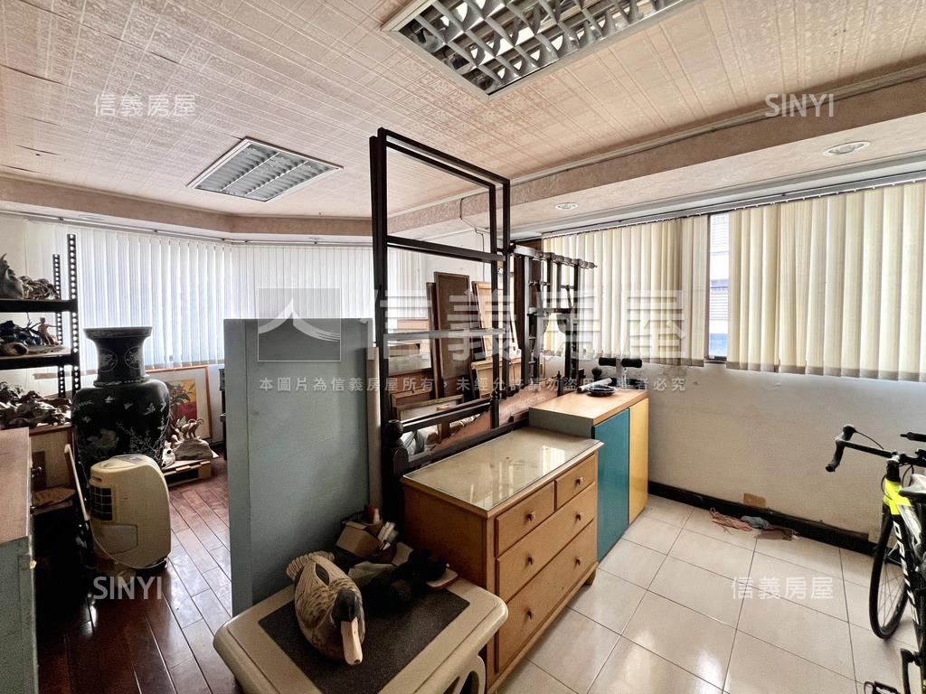㊝東光★鑽石角窗面寬樓店房屋室內格局與周邊環境