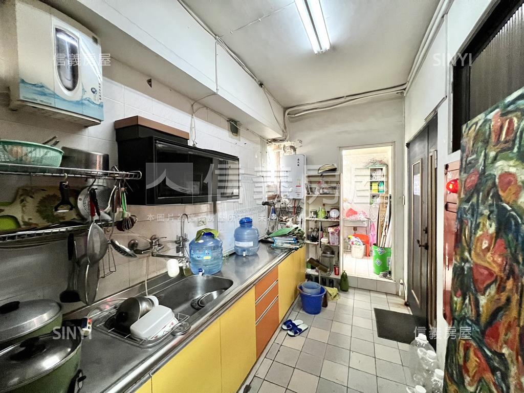 ㊝東光★鑽石角窗面寬樓店房屋室內格局與周邊環境