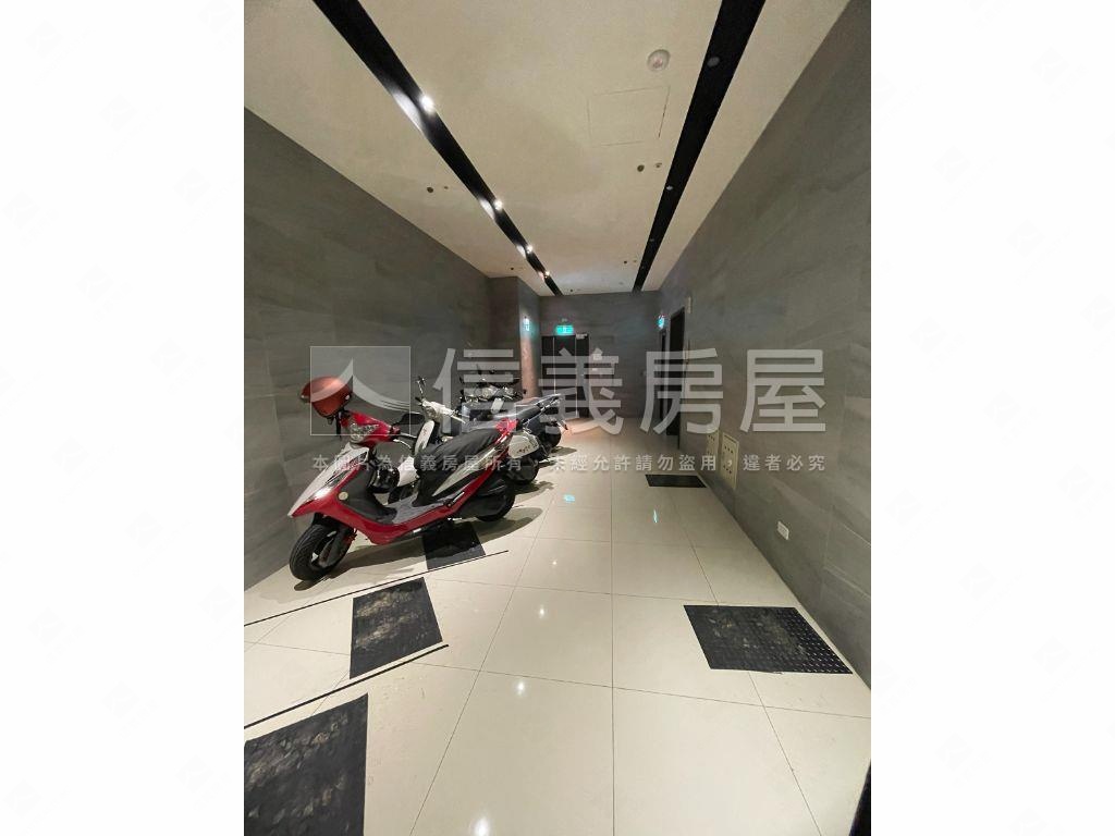 勤睿睿賦附車位房屋室內格局與周邊環境