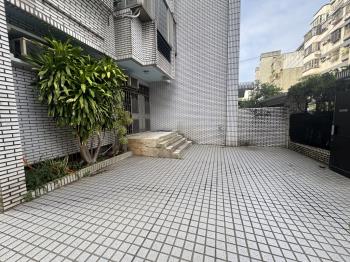 大空間康樂街１樓