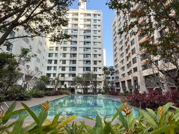 京城四季微裝潢三房平車