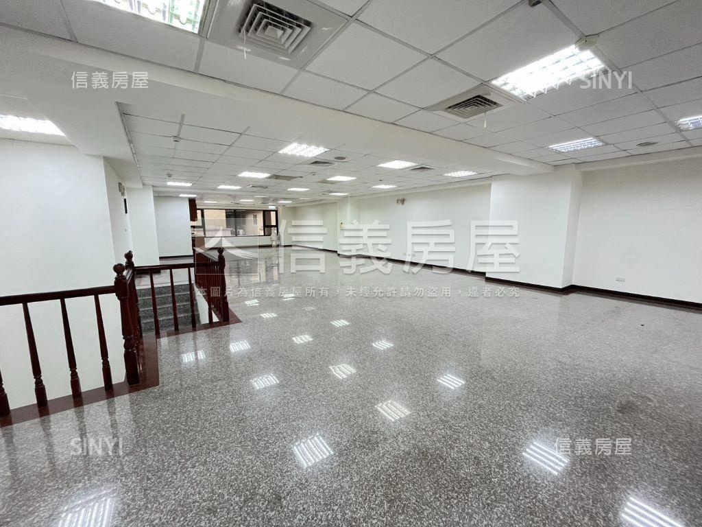 宜誠皇家二樓辦公室房屋室內格局與周邊環境