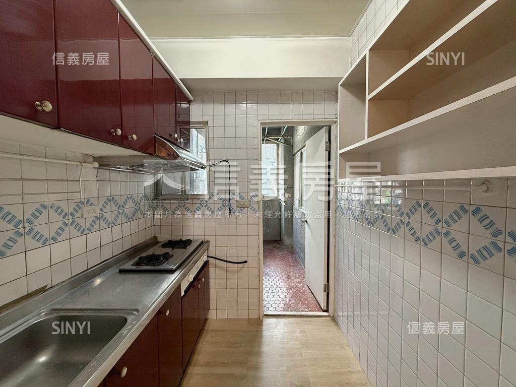 天母僑資華廈大空間房屋室內格局與周邊環境