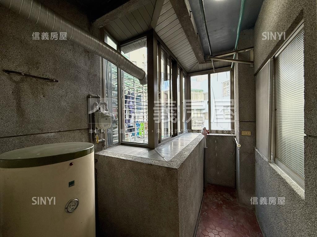 天母僑資華廈大空間房屋室內格局與周邊環境