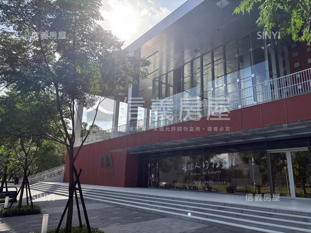 水明漾。公園路樹景明亮宅房屋室內格局與周邊環境