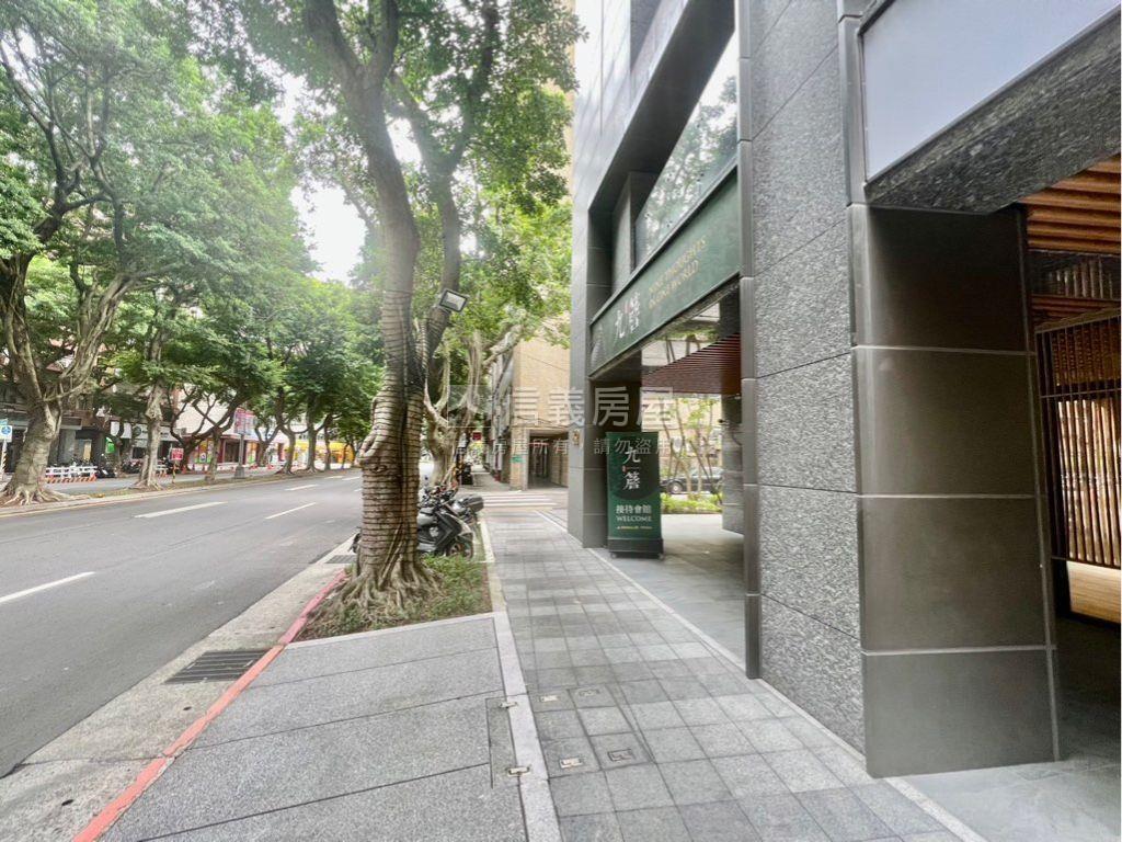 中正三角黃金店面房屋室內格局與周邊環境