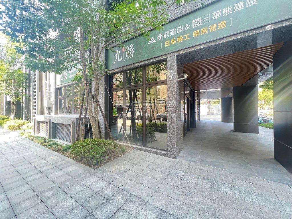中正三角黃金店面房屋室內格局與周邊環境