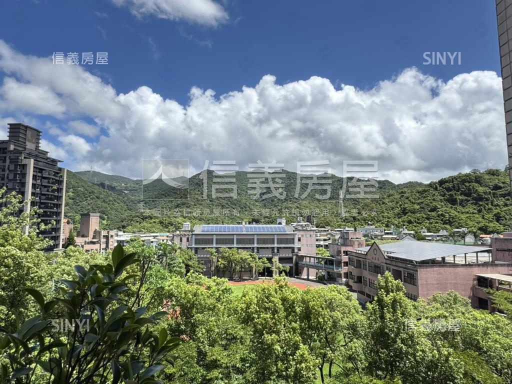 美麗大湖綠景雙車位房屋室內格局與周邊環境