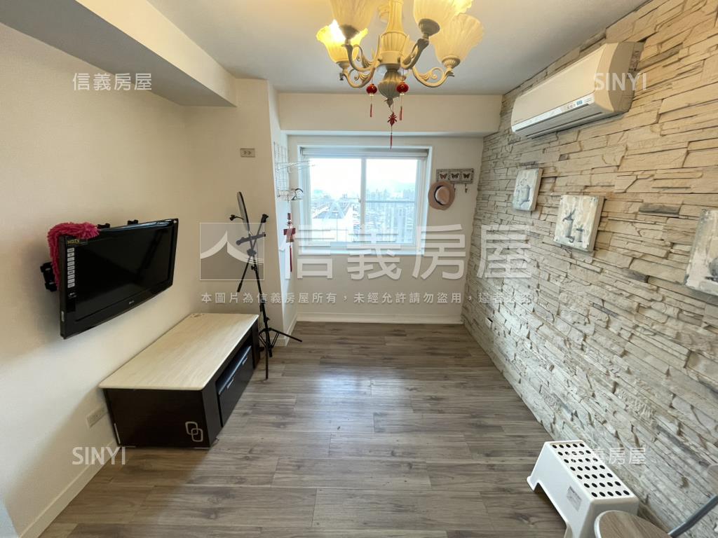 天京海山捷運２房房屋室內格局與周邊環境