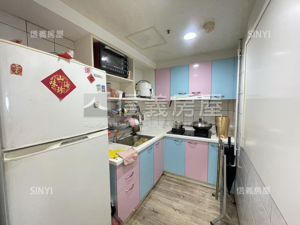 天京海山捷運２房房屋室內格局與周邊環境