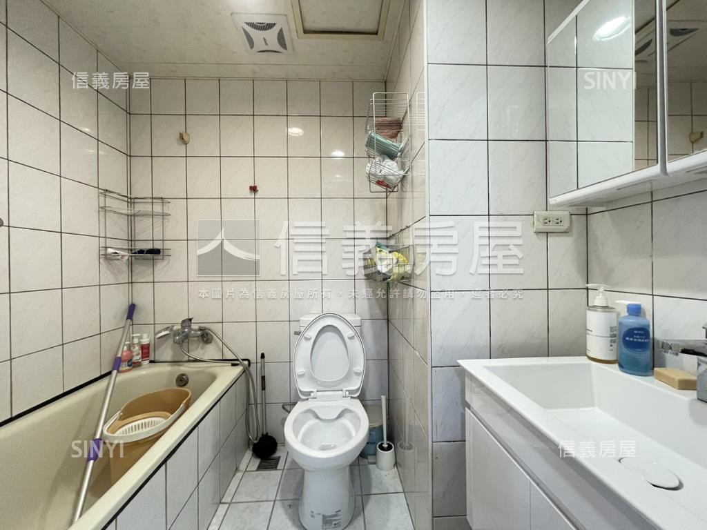 天京海山捷運２房房屋室內格局與周邊環境