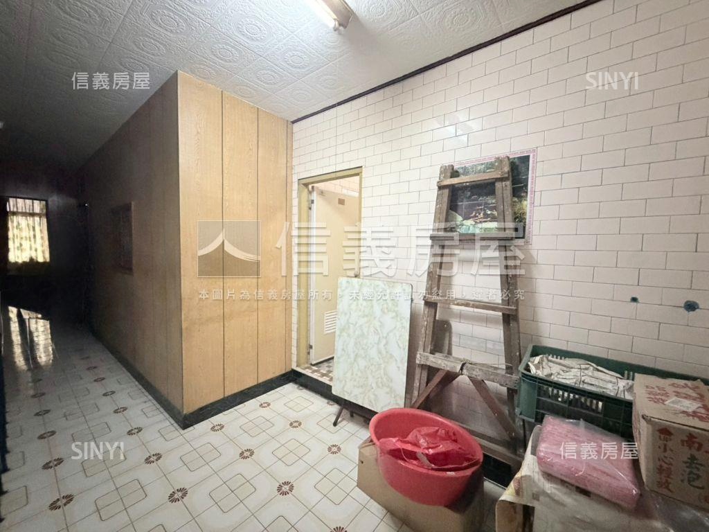 近中路重劃區靜巷透天房屋室內格局與周邊環境