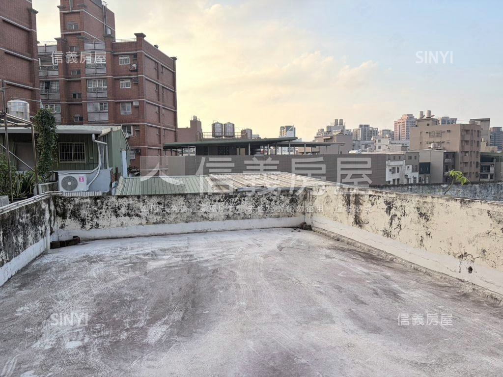 近中路重劃區靜巷透天房屋室內格局與周邊環境