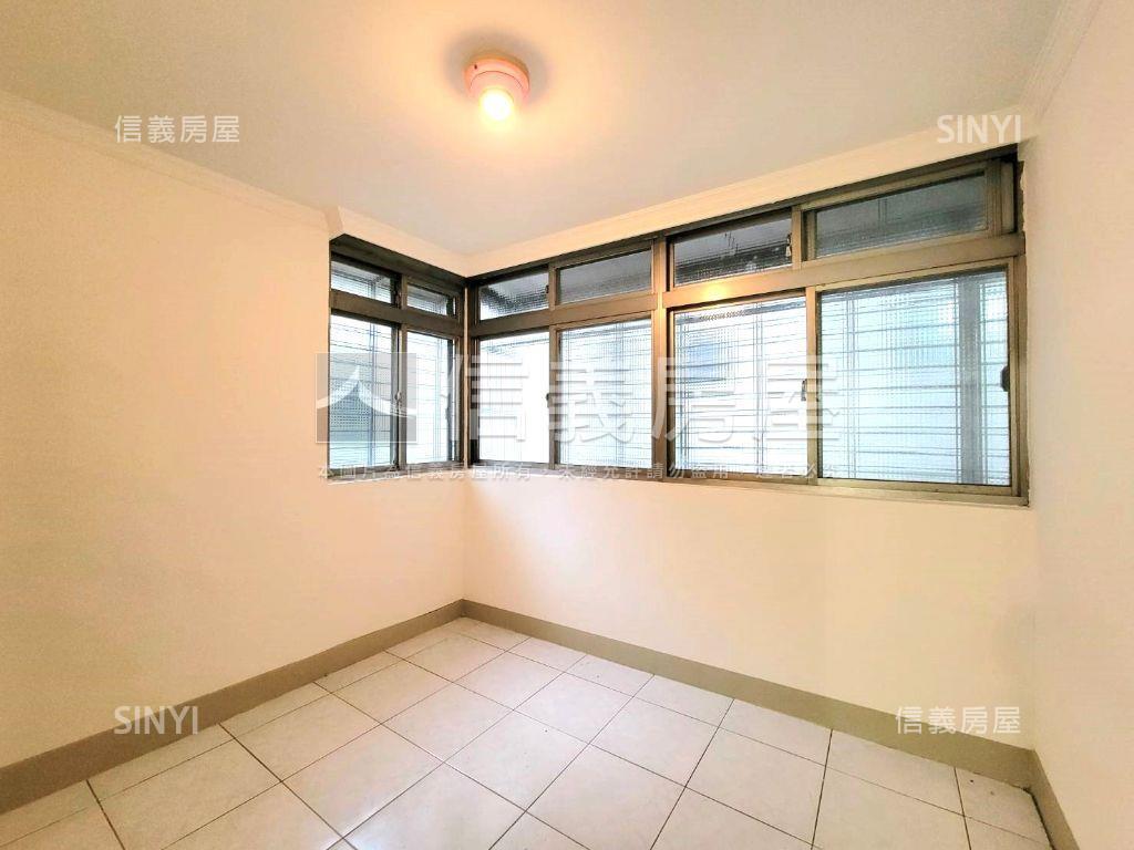 近區公所方正美寓房屋室內格局與周邊環境
