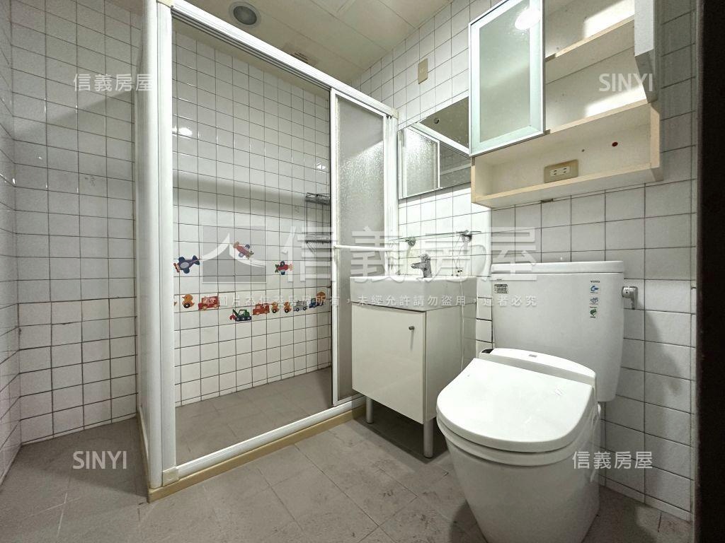 未來捷運秀明大空間頂加房屋室內格局與周邊環境