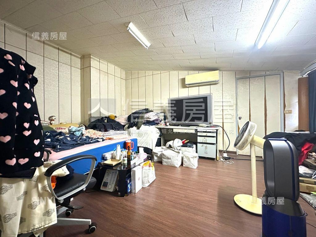 未來捷運秀明大空間頂加房屋室內格局與周邊環境