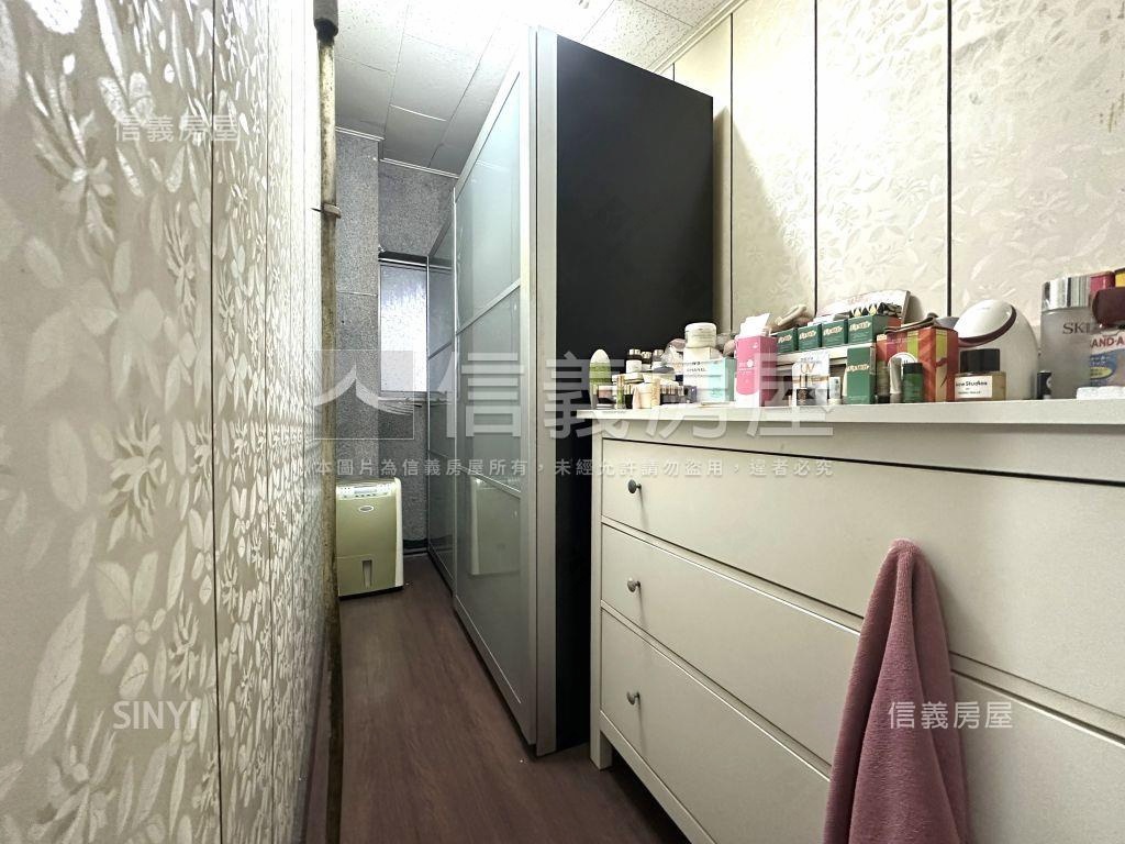 未來捷運秀明大空間頂加房屋室內格局與周邊環境