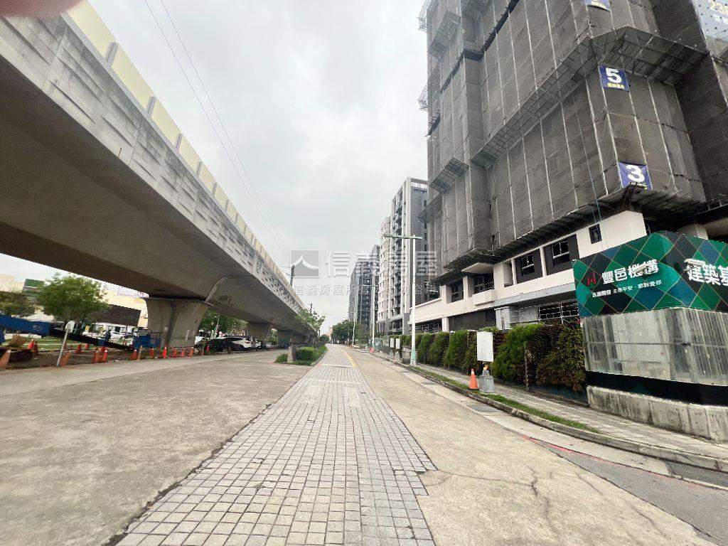 北屯高樓邊間三房平車房屋室內格局與周邊環境