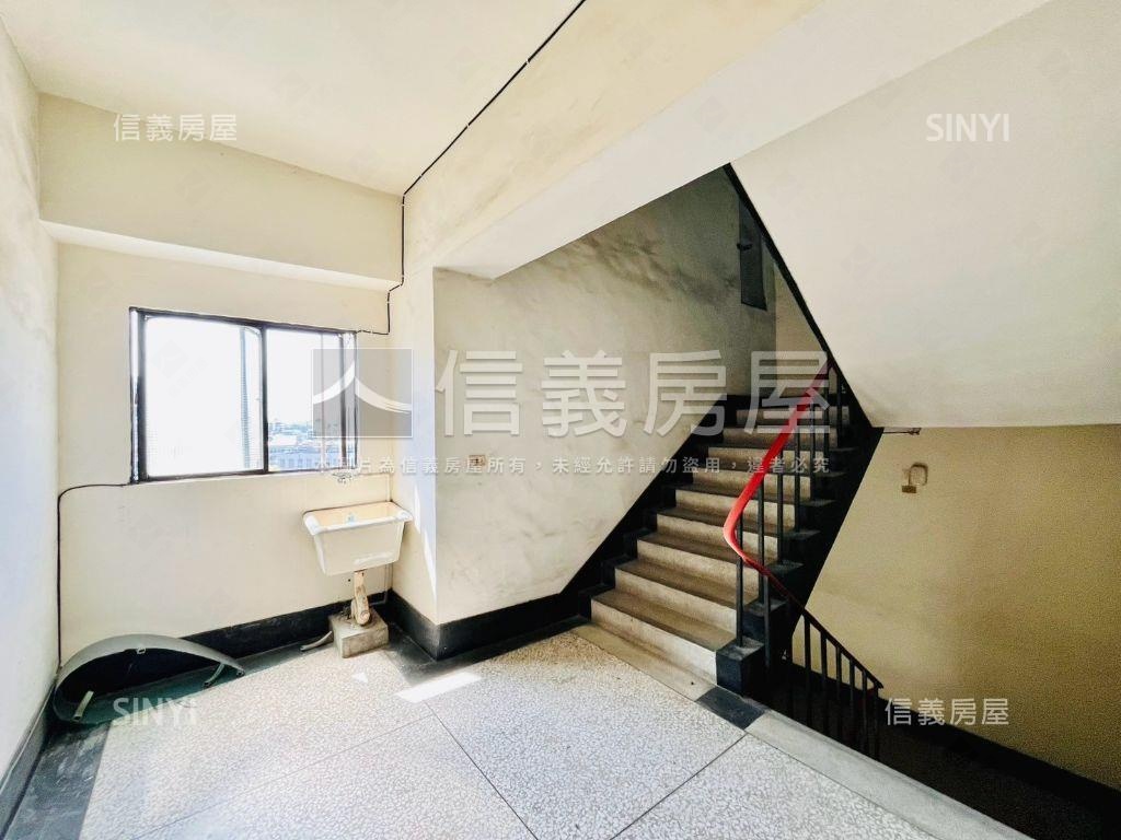 五權路優質地段電梯套房房屋室內格局與周邊環境