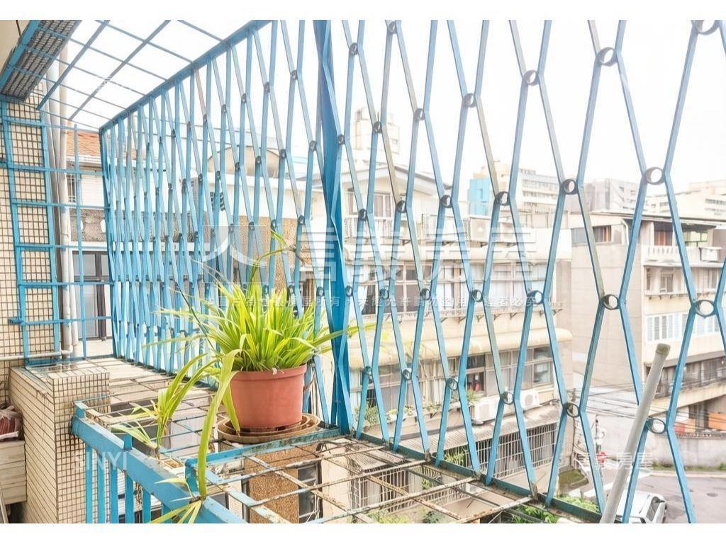 介壽學區邊間公寓房屋室內格局與周邊環境