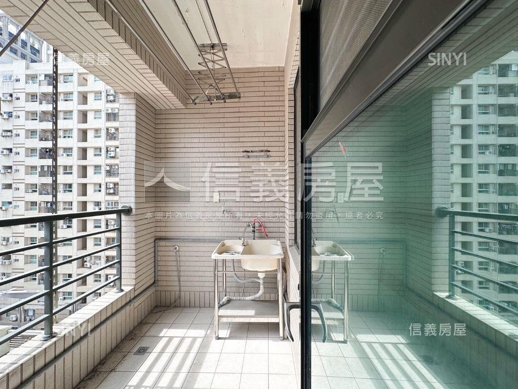 美術館綠景近輕軌三房平車房屋室內格局與周邊環境