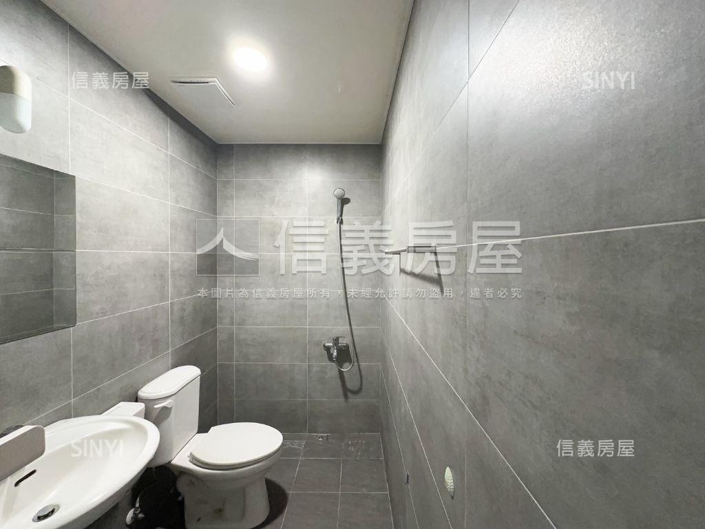 美術館綠景近輕軌三房平車房屋室內格局與周邊環境