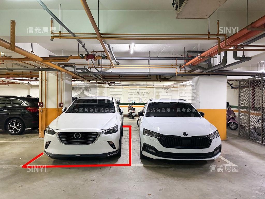 美術館綠景近輕軌三房平車房屋室內格局與周邊環境