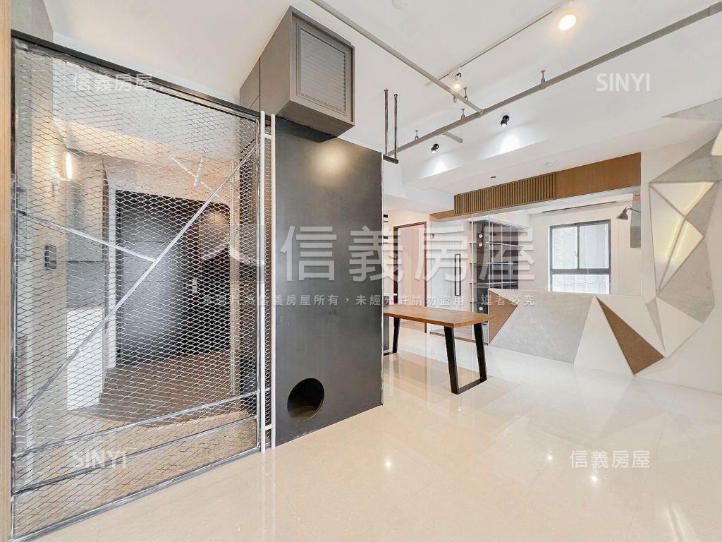 大城雲杉裝潢戶房屋室內格局與周邊環境