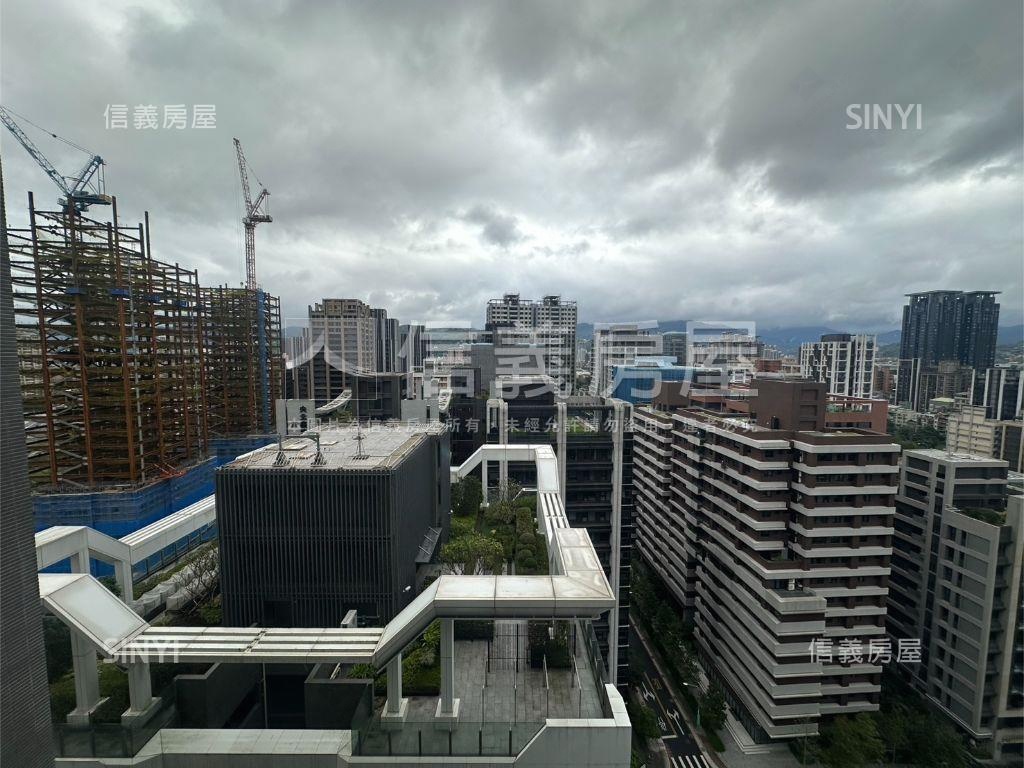 宏普公園１８Ｆ•質感美學房屋室內格局與周邊環境