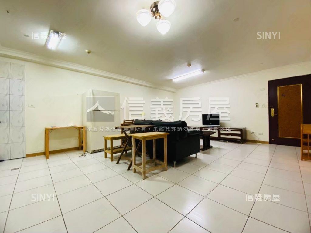 【次頂樓】西屯大三房房屋室內格局與周邊環境