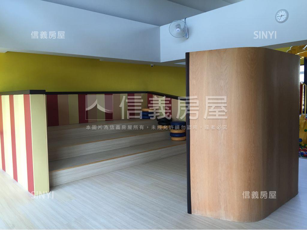 專任稀有３面採光３房車位房屋室內格局與周邊環境