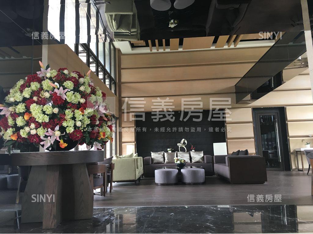 專任稀有３面採光３房車位房屋室內格局與周邊環境