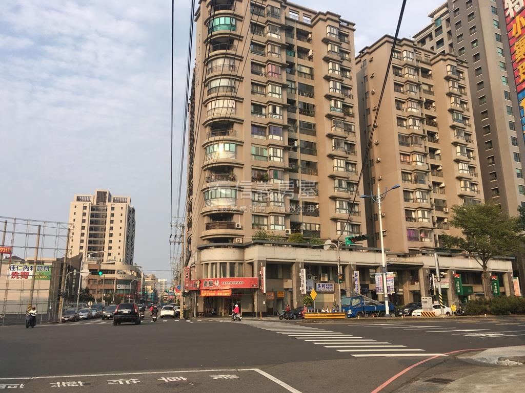 專任城市之星三房平車房屋室內格局與周邊環境