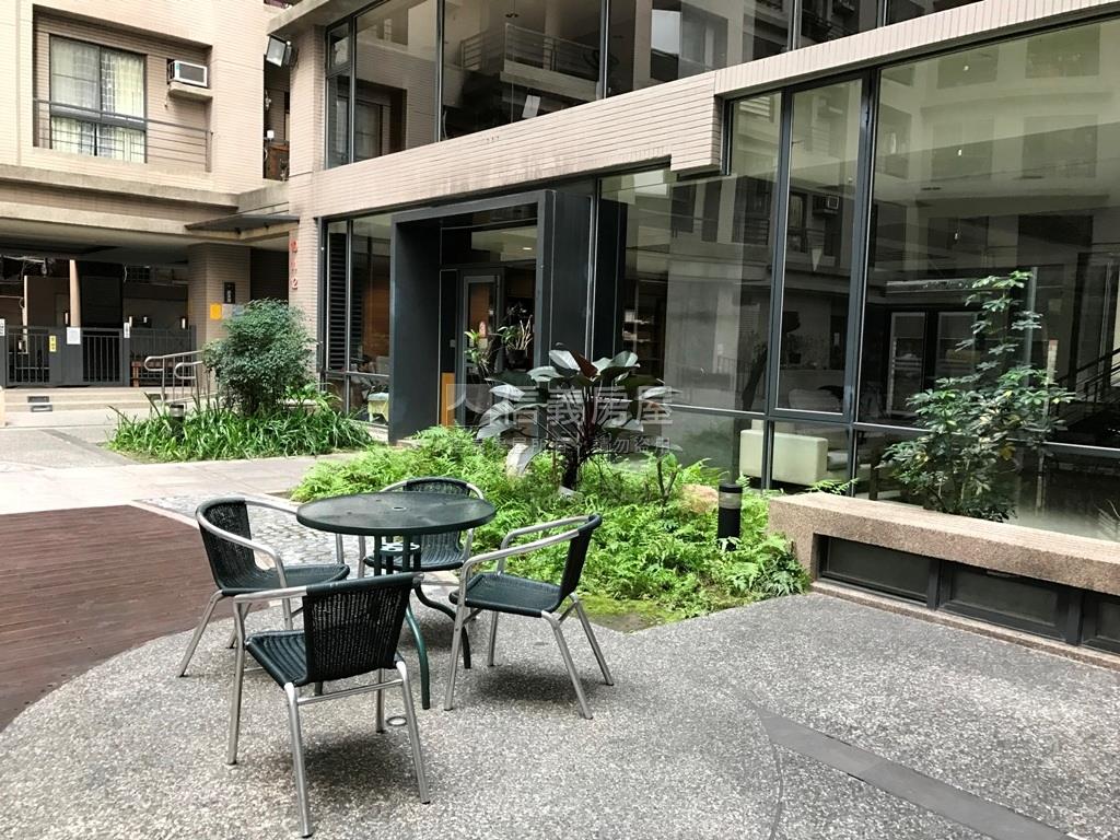 專任城市之星三房平車房屋室內格局與周邊環境