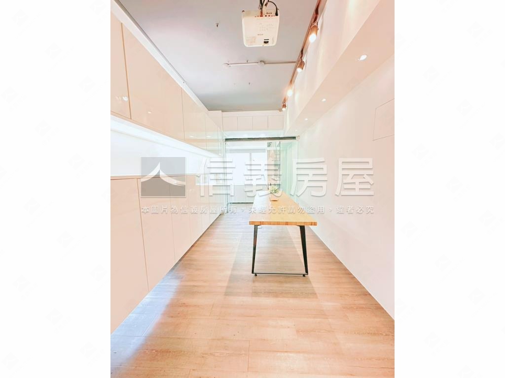捷運南京復興住辦坡車房屋室內格局與周邊環境